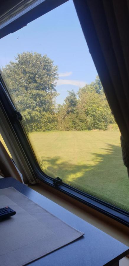 Self Contained Holiday Home Caravan コーシャム エクステリア 写真